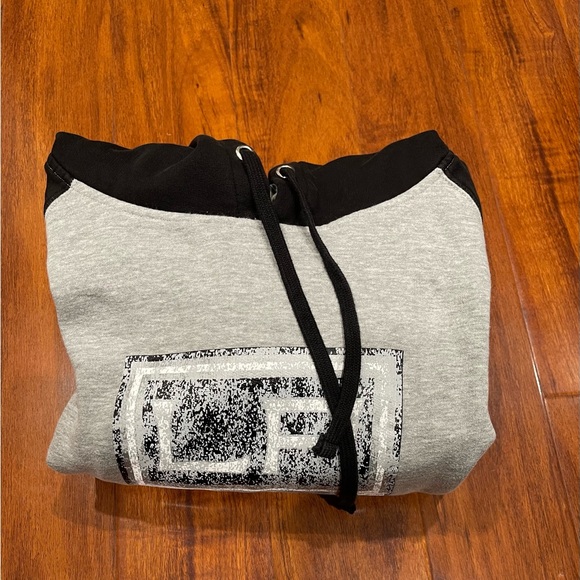 Fanatics Black and Gray Men's Hoodie - Picture 6 of 7